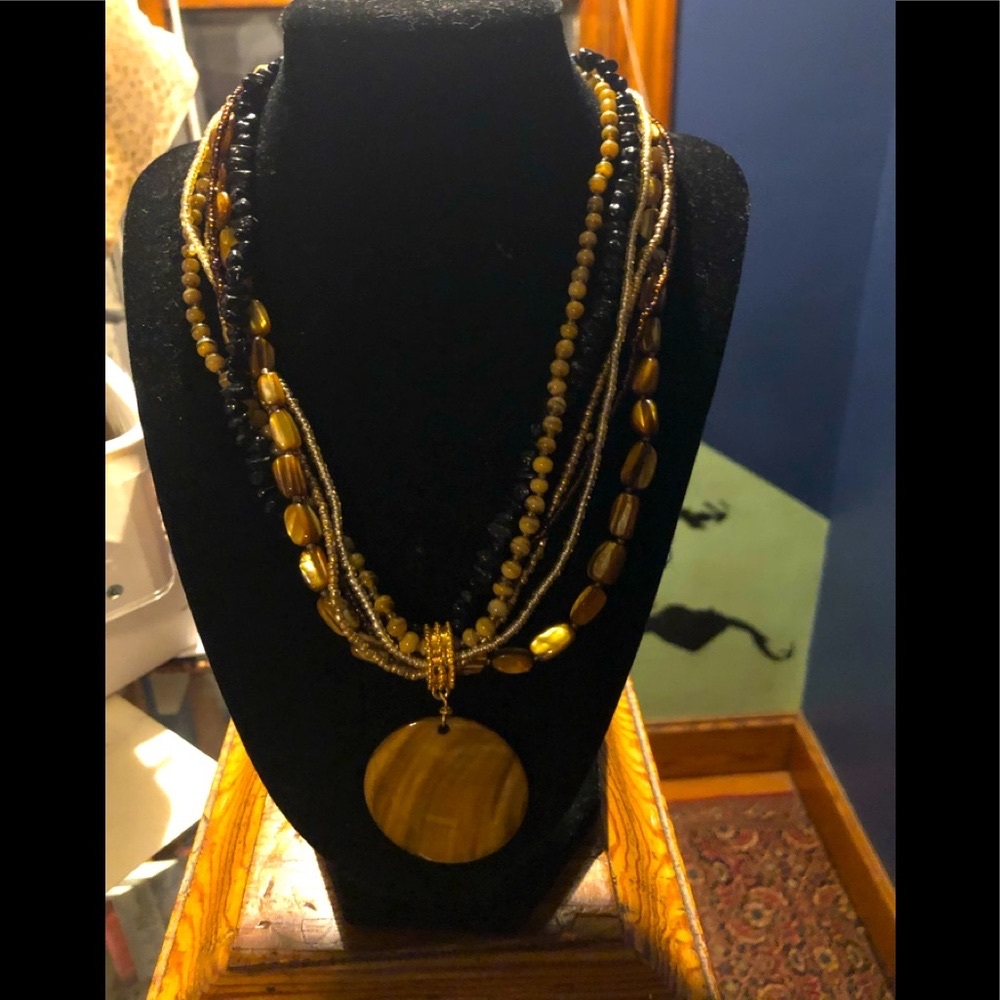 Beaded necklace